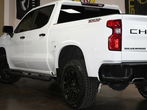 Used 2021 Chevrolet Silverado 1500 LT Trail Boss w/ Convenience Package II image 55