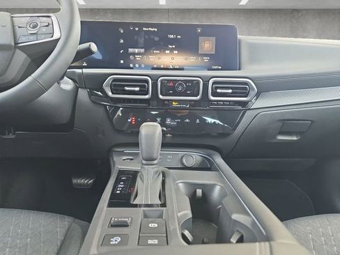 New 2026 Nissan Sentra SV image 3