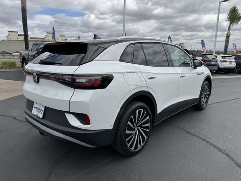 Certified 2023 Volkswagen ID.4 Pro S Plus AWD/4WD image 10