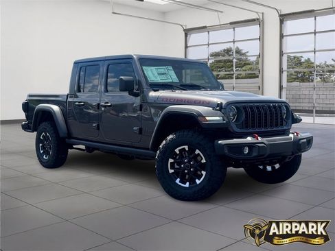 New 2025 Jeep Gladiator Rubicon w/ Convenience Group image 2