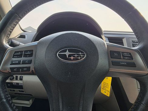 Used 2013 Subaru Legacy 2.5i Premium AWD/4WD image 15