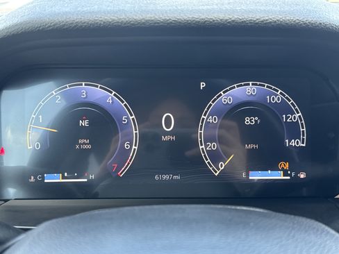 Used 2024 Jeep Grand Cherokee Laredo AWD/4WD image 11