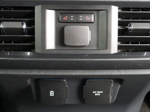 Used 2022 Ford F150 Lariat w/ Equipment Group 502A High AWD/4WD image 60