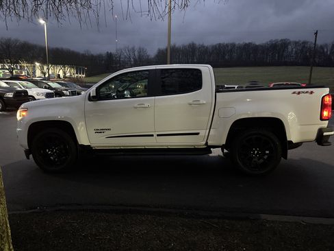 Used 2019 Chevrolet Colorado LT w/ Colorado RST Special Edition image 7