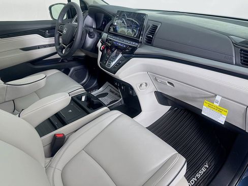 New 2026 Honda Odyssey Touring image 42