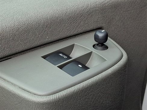 Used 2019 Chevrolet Express 3500 LT w/ LT Preferred Equipment Group image 26