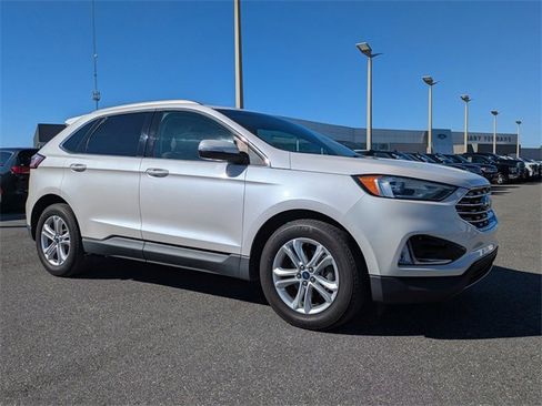 Certified 2019 Ford Edge SEL w/ Equipment Group 201A image 2