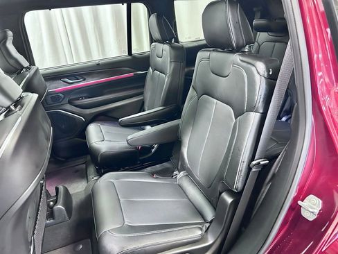 New 2025 Jeep Grand Cherokee L Overland w/ Luxury Tech Group IV AWD/4WD image 22
