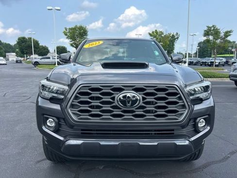 Used 2023 Toyota Tacoma TRD Sport AWD/4WD image 2