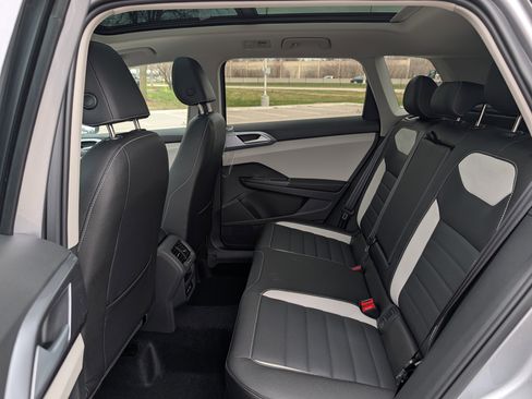 New 2026 Volkswagen Taos SEL AWD/4WD image 6