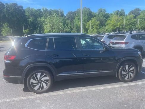 Used 2024 Volkswagen Atlas SEL image 6