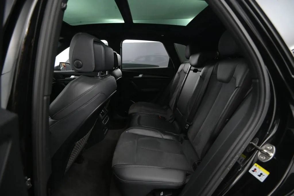Used 2022 Audi SQ5 Premium Plus w/ Premium Plus Package AWD/4WD image 43