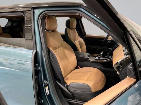 Used 2023 Land Rover Range Rover Sport SE Dynamic AWD/4WD image 9