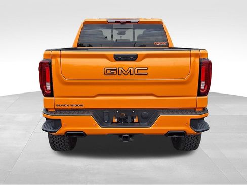 Used 2025 GMC Sierra 1500 AT4 w/ AT4 Premium Package AWD/4WD image 5