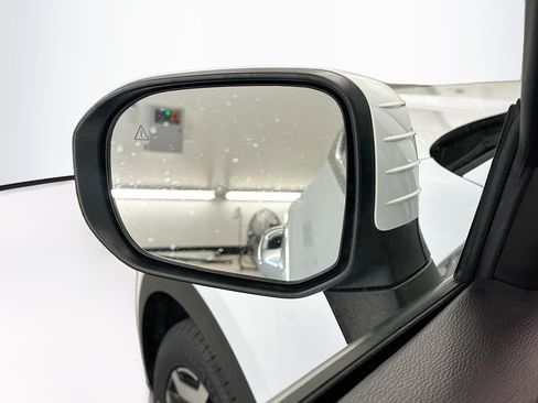 Used 2025 Kia Telluride S AWD/4WD image 16