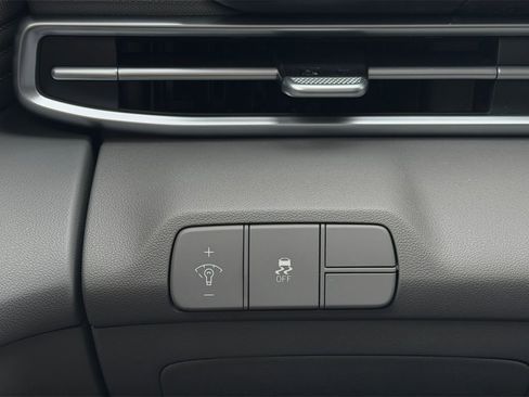 New 2026 Hyundai Elantra Sport FWD image 18