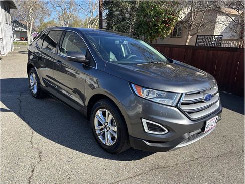 Used 2015 Ford Edge SEL w/ Equipment Group 201A image 3
