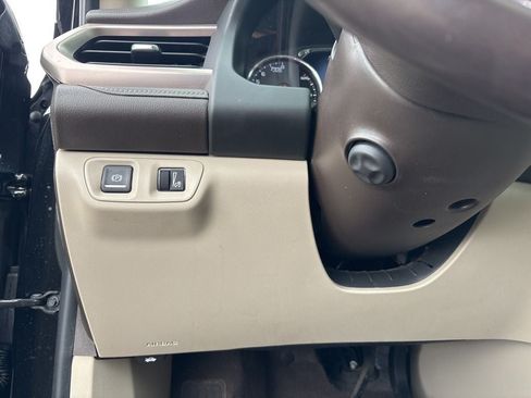Used 2019 GMC Acadia Denali AWD/4WD image 17