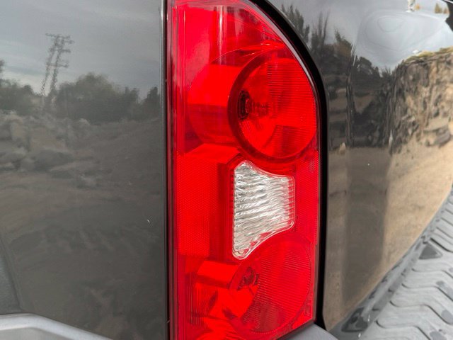 Used 2010 Nissan Xterra Off-Road AWD/4WD image 12