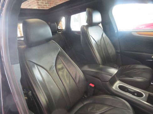 Used 2019 Lincoln MKC Reserve w/ MKC Climate Package image 35