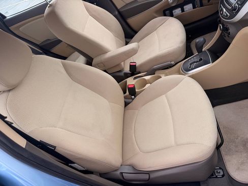 Used 2014 Hyundai Accent GLS FWD image 30