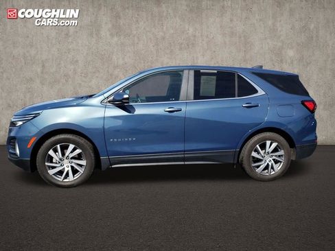 Used 2024 Chevrolet Equinox LT image 2