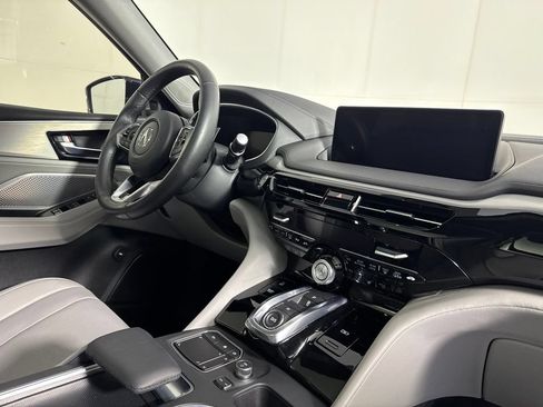 Used 2022 Acura MDX FWD w/ Technology Package image 9
