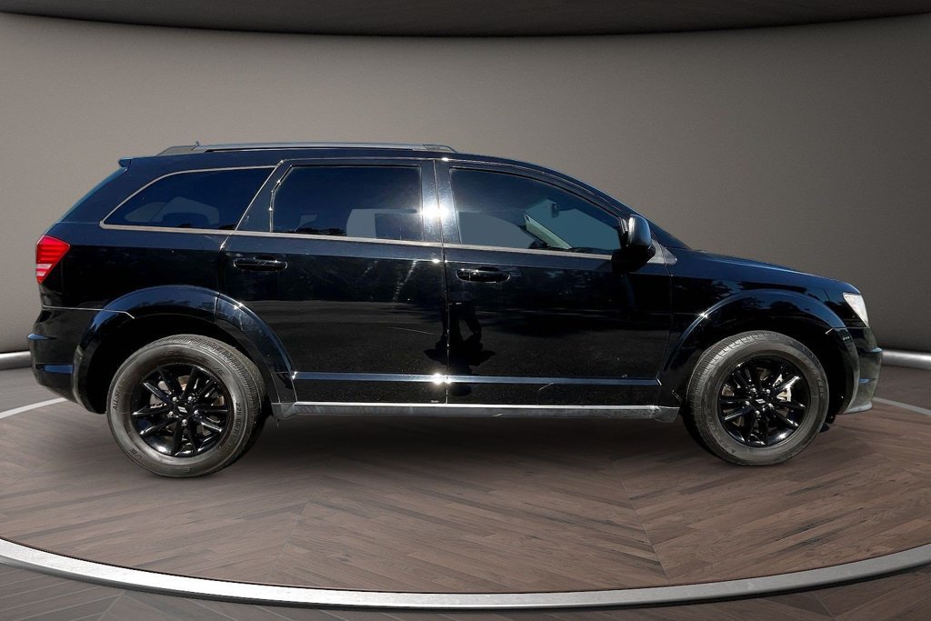 Used 2020 Dodge Journey SE w/ SE Popular Equipment Group FWD image 9