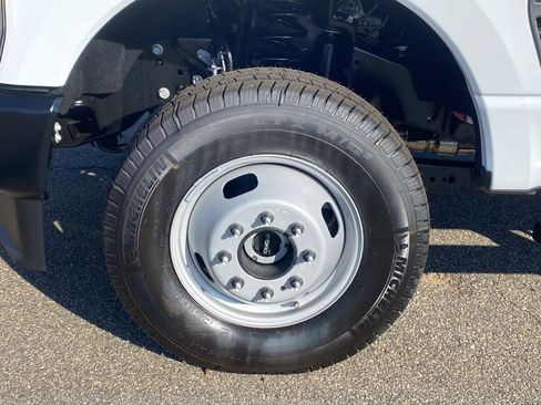 New 2026 Ford F350 XL AWD/4WD image 7