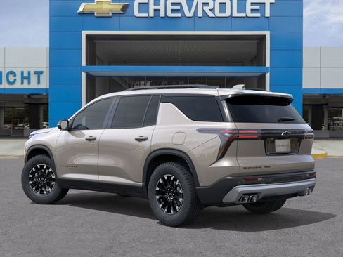 New 2026 Chevrolet Traverse Z71 w/ Enhanced Driving Package AWD/4WD image 3