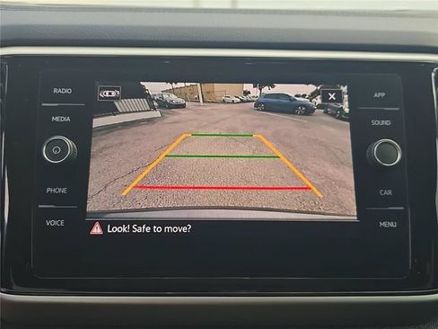 Used 2023 Volkswagen Atlas SE w/ Panoramic Sunroof Package FWD image 21