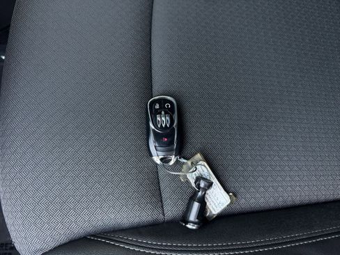 Used 2025 Buick Encore GX Preferred image 21