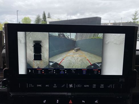 Used 2025 GMC Hummer EV 3X w/ Battery Pack, 24 Module Pack AWD/4WD image 24