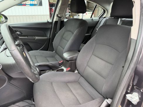 Used 2016 Chevrolet Cruze LT FWD image 26