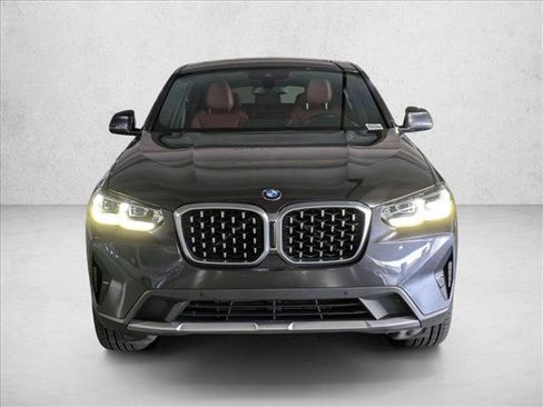 Used 2022 BMW X4 xDrive30i w/ Convenience Package AWD/4WD image 2