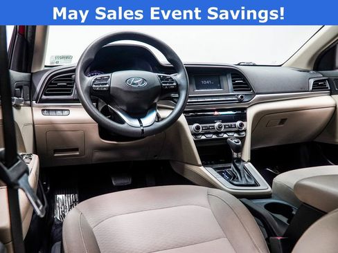 Used 2020 Hyundai Elantra SE FWD image 5