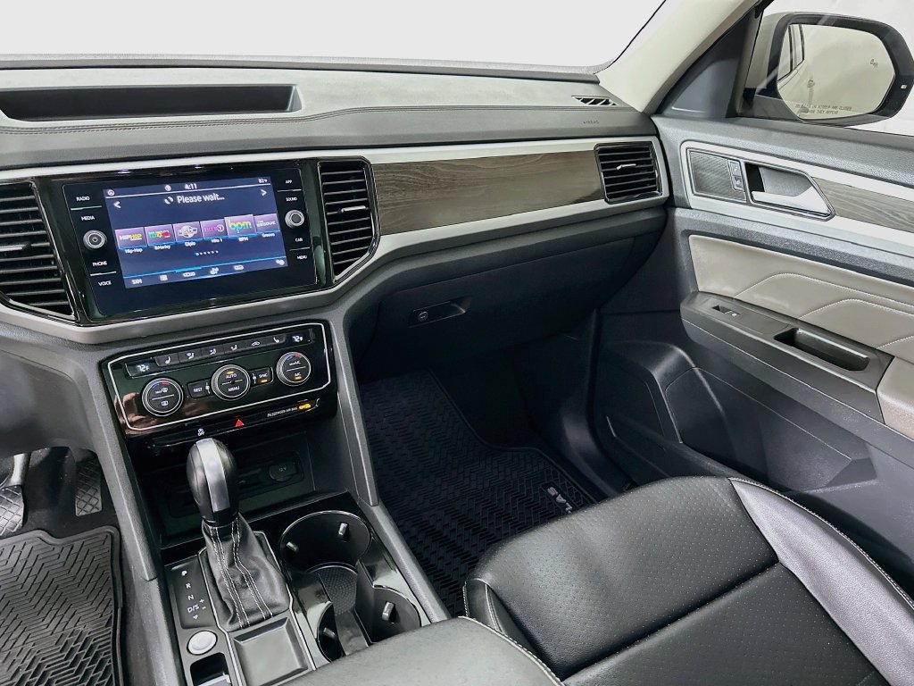 Used 2022 Volkswagen Atlas SE w/ Panoramic Sunroof Package FWD image 21