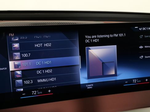 Used 2023 BMW iX xDrive50 w/ Premium Package image 50