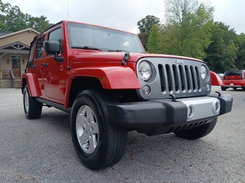 Used 2014 Jeep Wrangler Unlimited Sport image 5