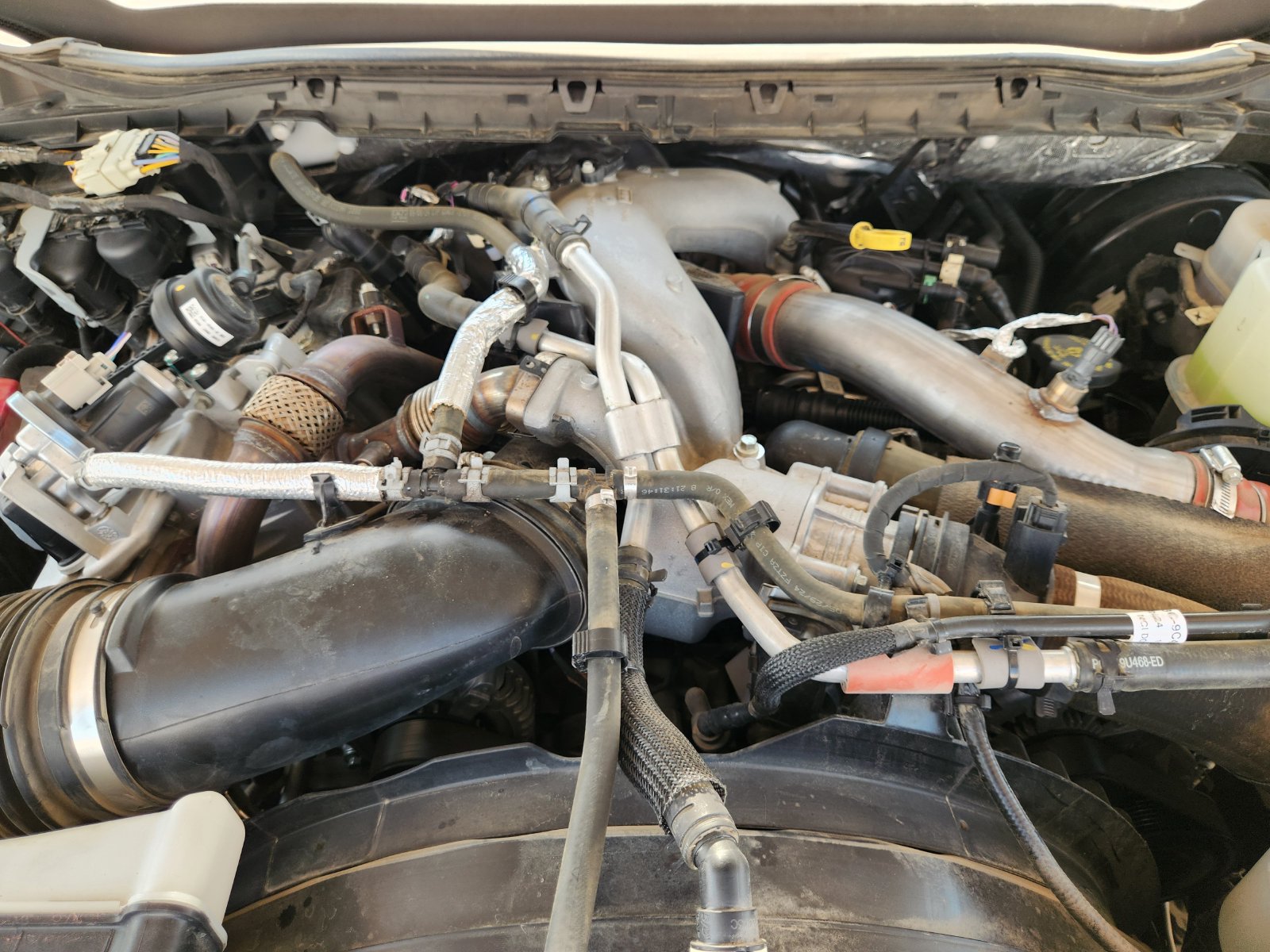 Used 2024 Ford F350 Lariat w/ Lariat Ultimate Package AWD/4WD image 34