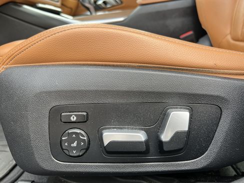 Used 2019 BMW 330i xDrive Sedan w/ Premium Package AWD/4WD image 36