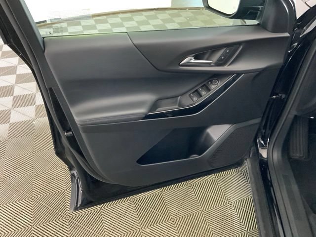 Used 2026 Chevrolet Equinox LT AWD/4WD image 23