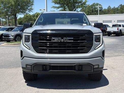 Used 2024 GMC Sierra 1500 Elevation AWD/4WD image 6
