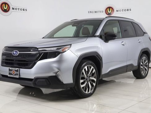 Used 2025 Subaru Forester Touring image 19