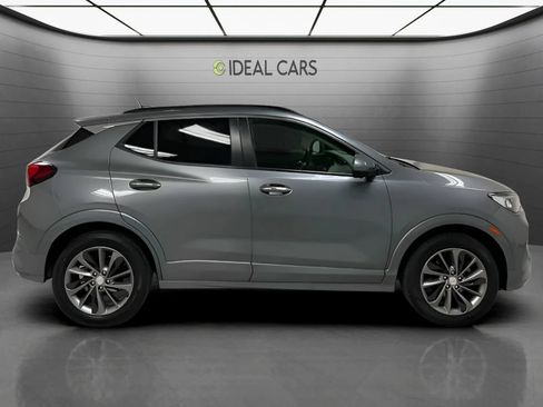 Used 2021 Buick Encore GX Essence w/ Advanced Technology Package AWD/4WD image 4