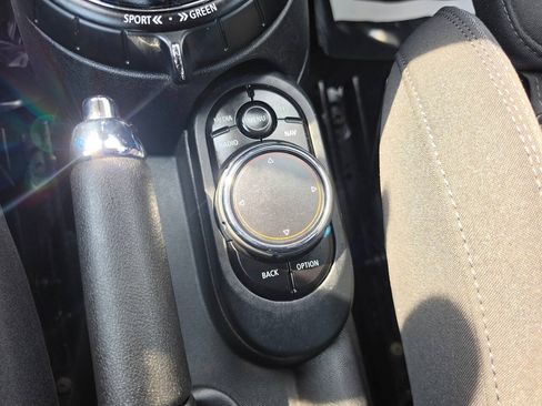 Used 2015 MINI Cooper S FWD image 49
