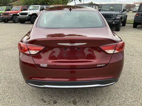 Used 2016 Chrysler 200 Limited w/ Anniversary Edition FWD image 10