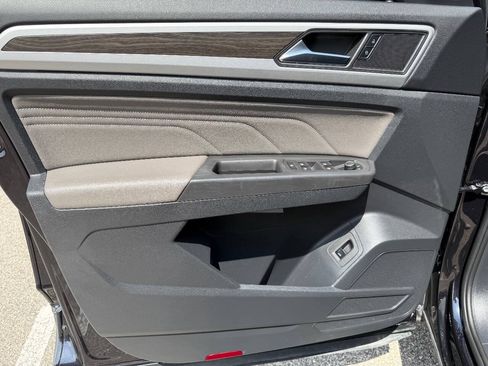 Used 2023 Volkswagen Atlas SE w/ Panoramic Sunroof Package AWD/4WD image 21