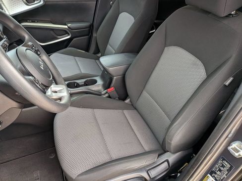 Used 2022 Kia Soul LX FWD image 32