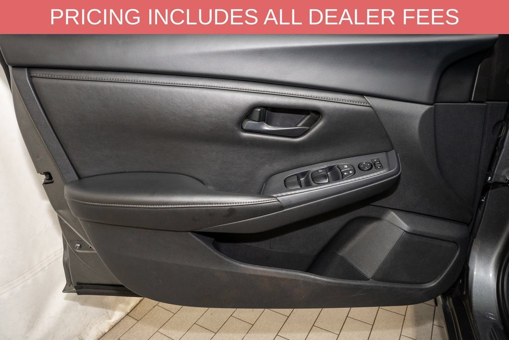 Used 2024 Nissan Sentra S w/ Lighting Package FWD image 10